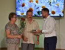 В Костроме 13 пар получили медаль "За любовь и верность"