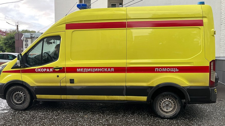 Главная картинка новости: В Костромской области 14-летняя школьница сломала обе ноги в ДТП