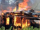 Утром в Шарье вспыхнул садовый дом: спасатели 40 минут боролись с пламенем