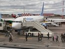 Стюардесса рассказала, почему в самолет нельзя надевать джинсы или кроссовки: запомните на всю жизнь