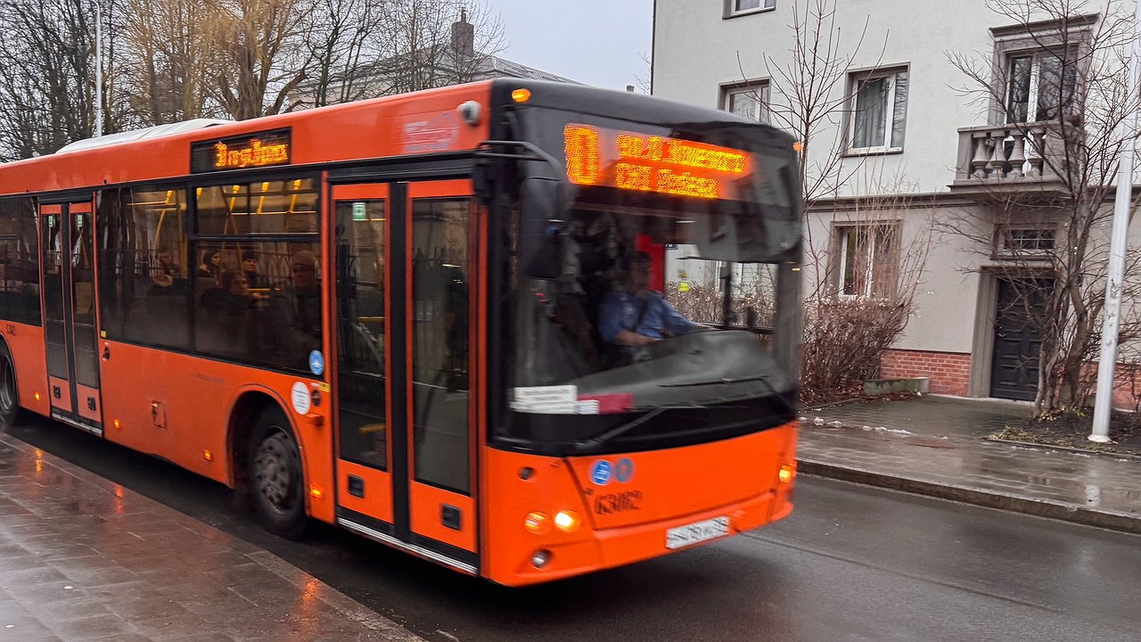 Главная картинка новости: Теперь бесплатно для пенсионеров: в августе за проезд платить не нужно - вот условия