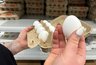 Миниатюра новости: Работники птицефабрик никогда не берут яйца в магазинах категории СО: вот почему стоит их обходить стороной