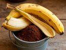 Банановую кожуру и кофейную гущу больше не выбрасываю: с помощью кухонных отходов победил надоевший сорняк