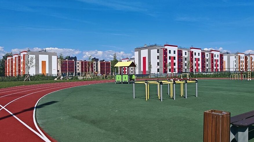 Главная картинка новости: В костромской Венеции отремонтировали дорогу к школе