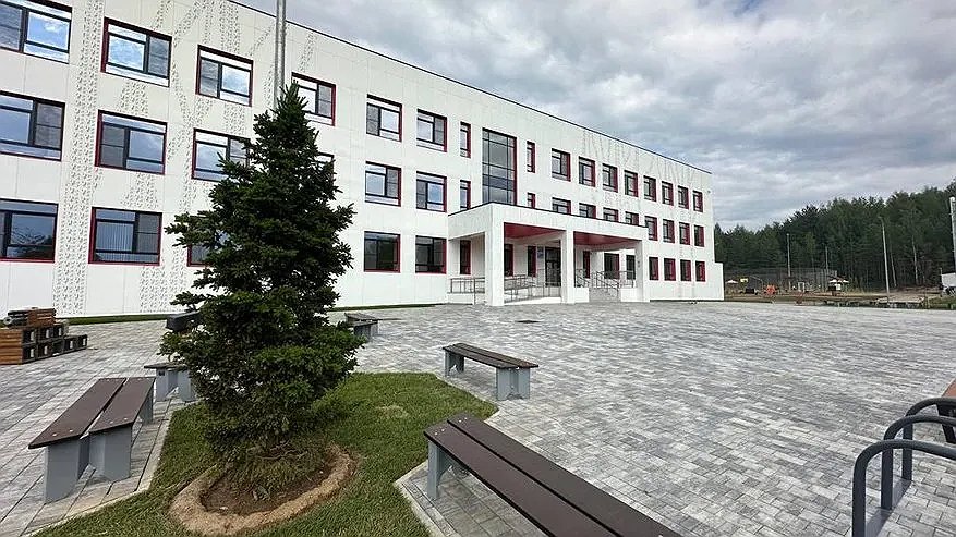 Главная картинка новости: В Костроме более 10 школ отремонтируют к новому учебному году
