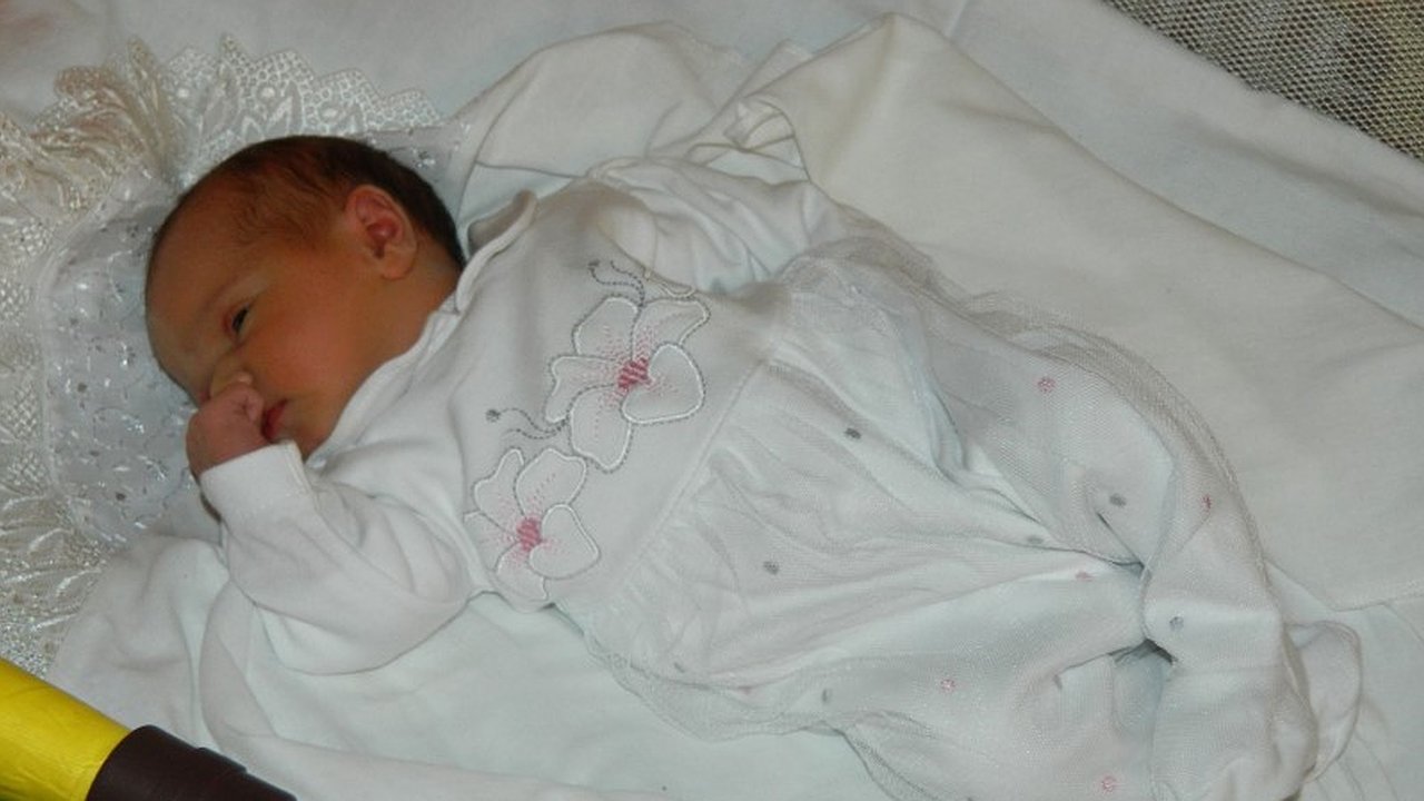 Главная картинка новости: В многодетной семье родилась королевская двойня в Костромской области