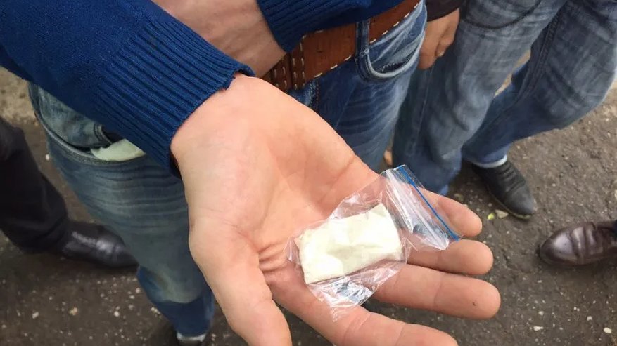 Главная картинка новости: Житель Кологрива получил срок за крупную партию наркотиков