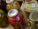 Не пар и не духовка: стерилизую банки за 30 секунд — совет ушлых хозяек