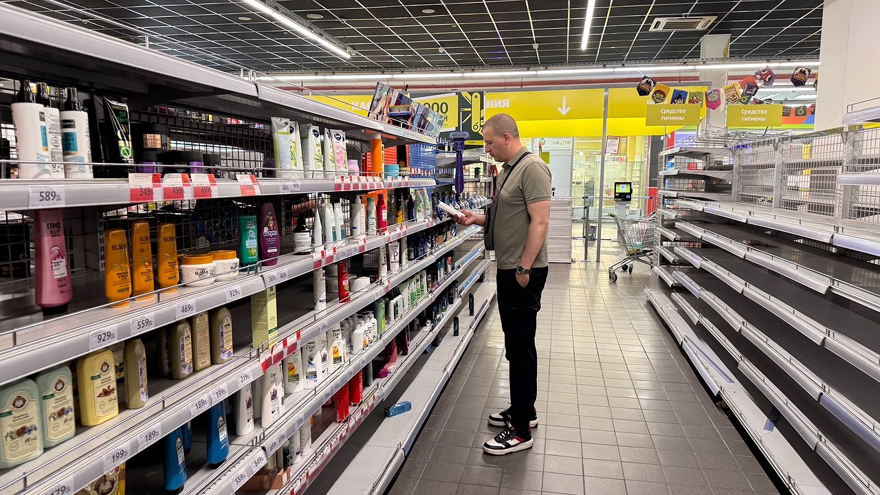 Главная картинка новости: Подруга-продавец показала 4 ловушки для покупателей в "Магните" — вот как обходить их стороной