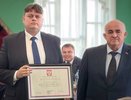 Сергей Ситников вручил госнаграду Президента России замгубернатора Марату Хасанову