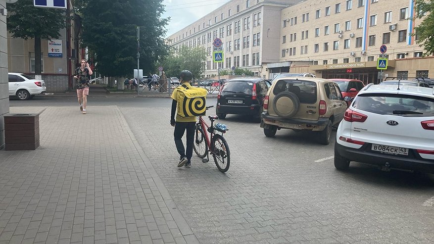 Главная картинка новости: Кострома заняла первое место в ЦФО по росту заказов еды с доставкой