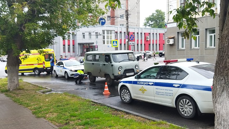 Главная картинка новости: Вот как нужно правильно отвечать на требование дунуть в трубочку. Одно маленькое условие меняет все