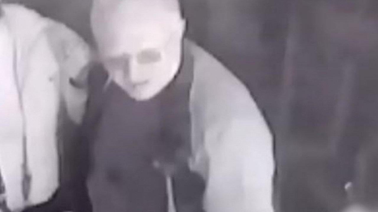 Главная картинка новости: В Костроме разыскивают подозреваемого в нападении с ножом