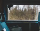 Ехал в купе со сломанной рукой — а даме снизу приспичило пофлиртовать: почти вытеснила меня с нижнего места