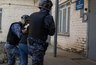 Миниатюра новости: Едва не потеряли зрение: 36-летний шарьинец напал на полицейских с газовым баллоном