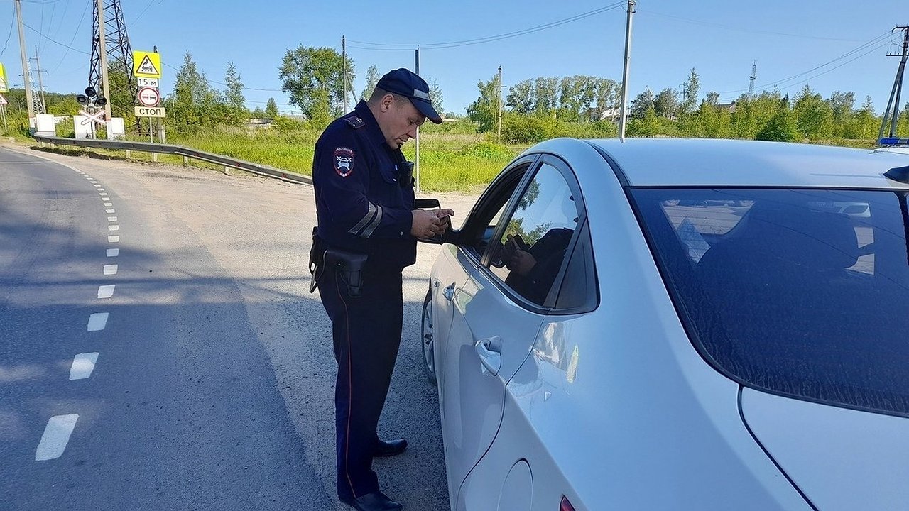 Главная картинка новости: У 49-летнего костромича конфисковали Hyundai за повторное пьяное вождение