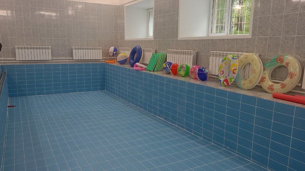 Главная картинка новости: В костромском детском саду №75 отремонтировали бассейн