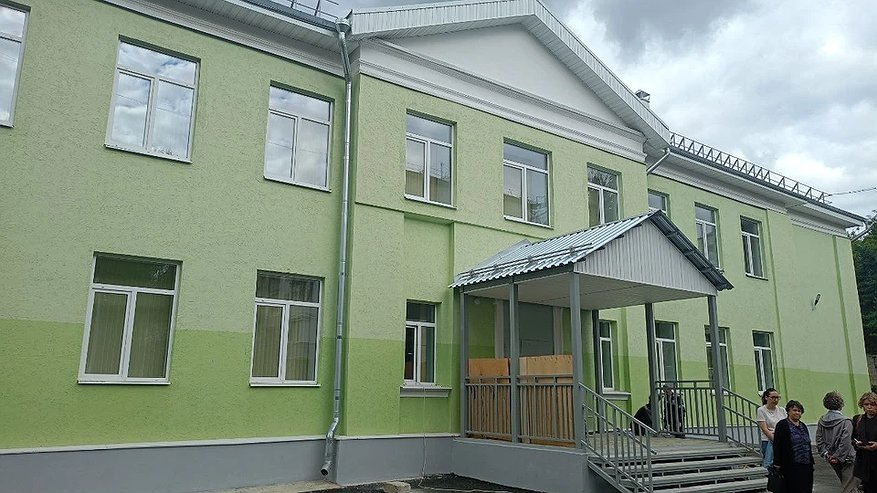 Главная картинка новости: В Костроме на три месяца раньше завершили ремонт гимназии №28