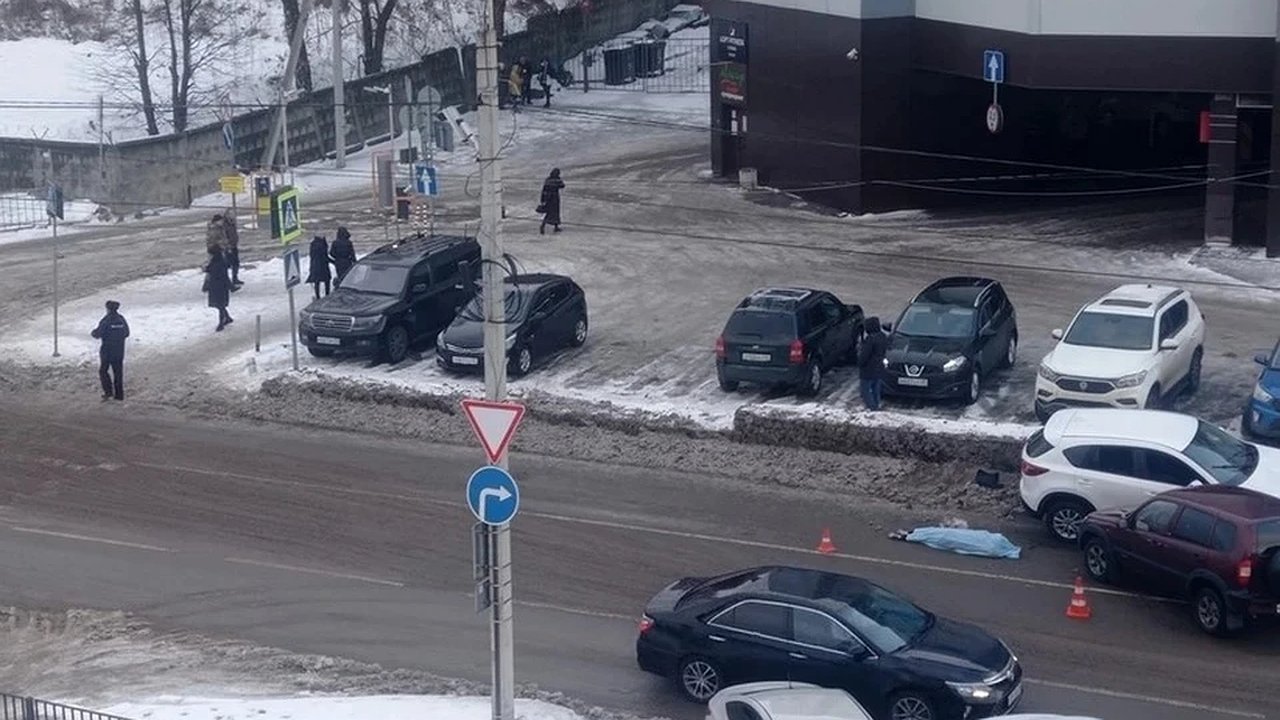 Главная картинка новости: В Костроме суд смягчил наказание виновнице ДТП, в котором погибла 50-летняя женщина