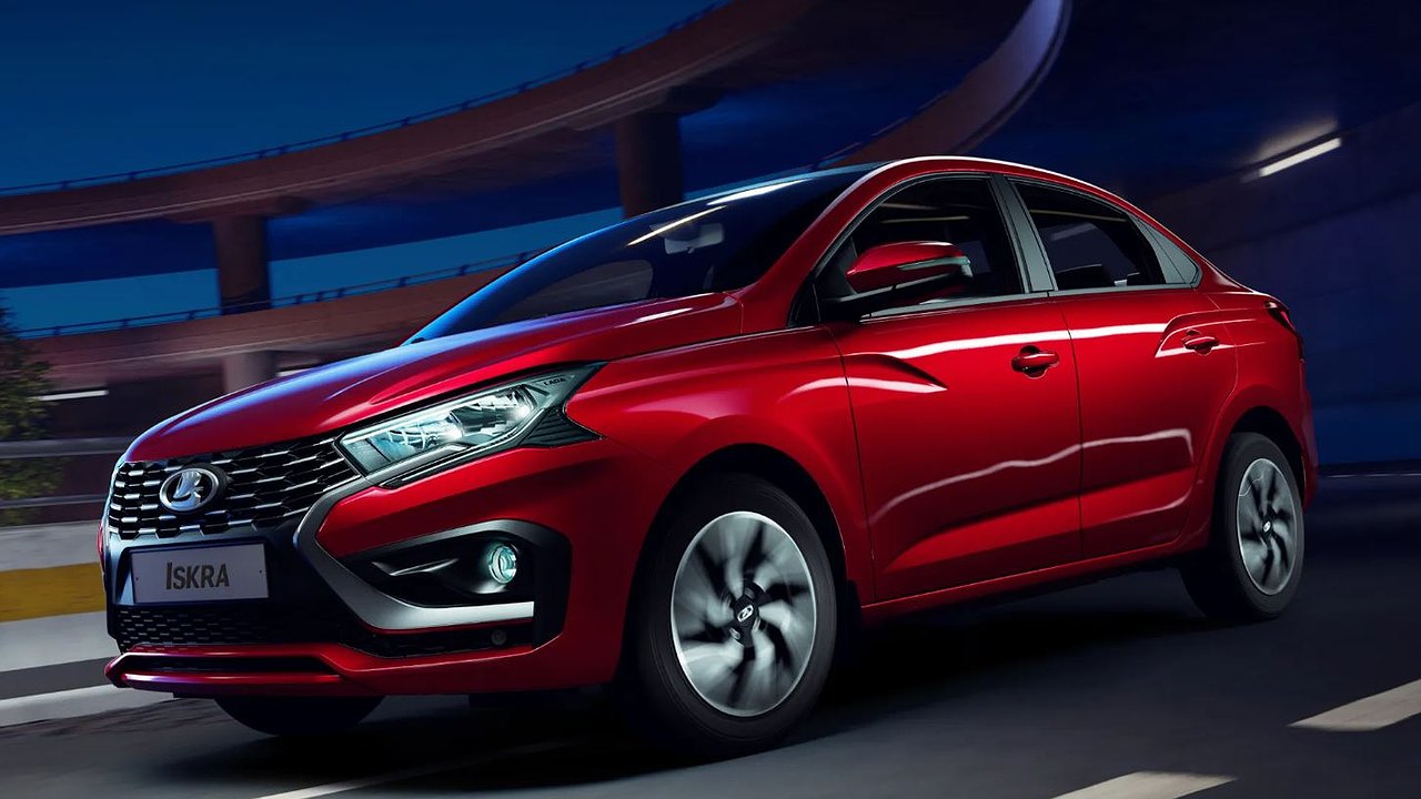 Главная картинка новости: За месяц продали всего 20 штук: съездил в автосалон — узнал, почему "Ладу Искру" почти не берут