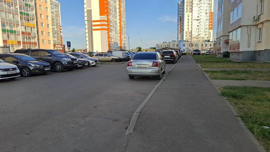 Главная картинка новости: С руками отрывают — самые востребованные авто на «вторичке» — даже сутки объявления не висят