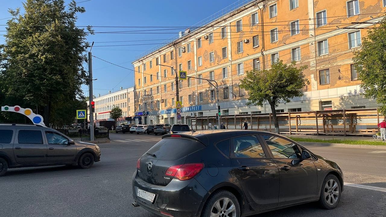 Главная картинка новости: Рынок б/у авто летит в пропасть — спроса нет: кто виноват и что делать