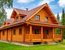 Почему в России принято срубы конопатить аж 3 раза — а в Канаде просто вбивают гвозди: даже усадка не нужна