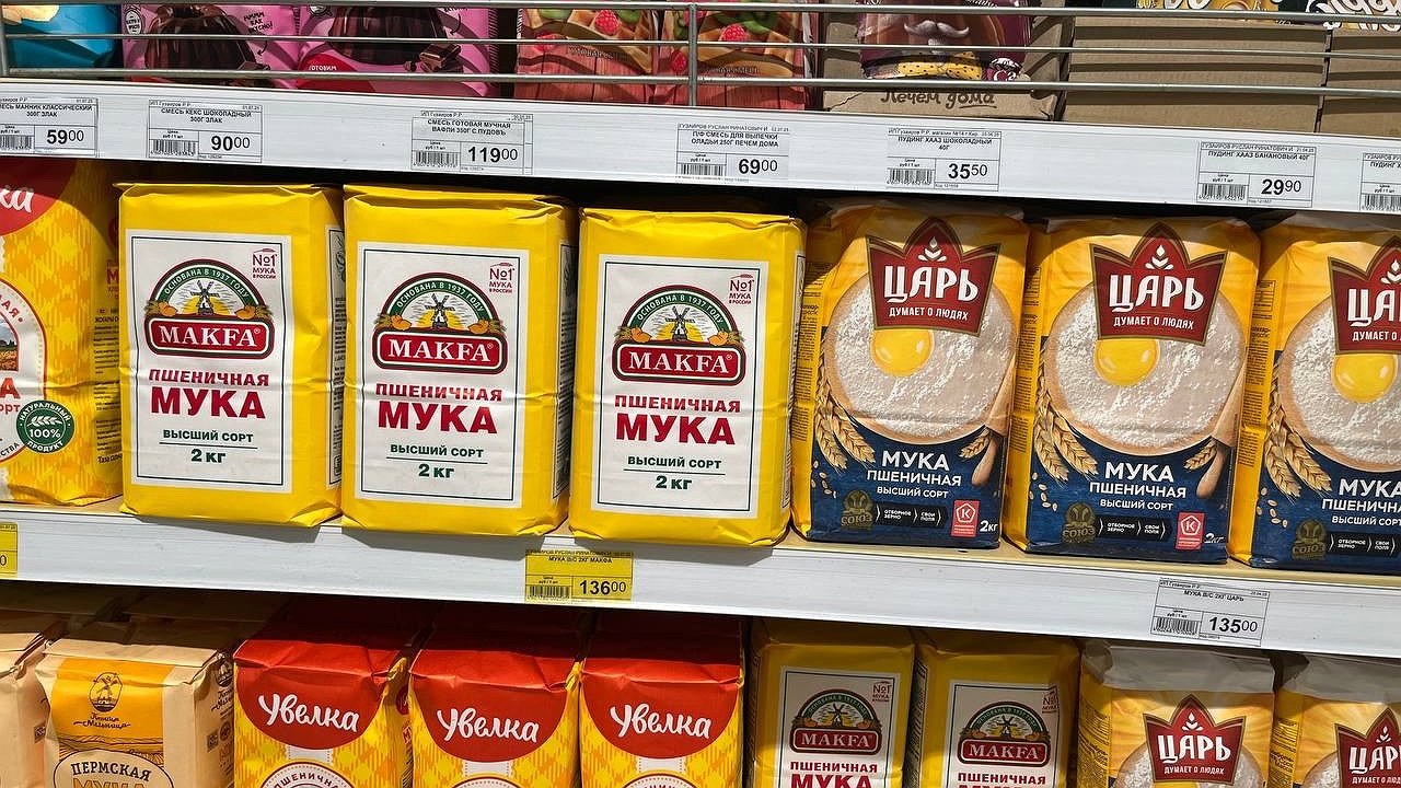 Главная картинка новости: Протестировала недорогую муку из "Светофора" — испекла блины, булочки, хлеб: результат удивил, рассказываю, стоит ли брать