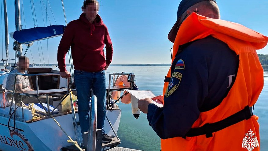 Главная картинка новости: На водных объектах Костромской области выявили 10 нарушений за выходные