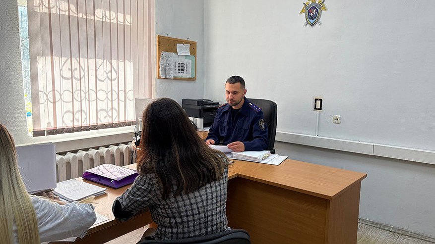 Главная картинка новости: В Костроме перед судом предстанут четыре торговца личными данными