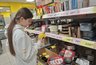 Миниатюра новости: Пшеничные чипсы, индейка и творожок: сентябрьские находки «Светофора» удивляют ассортиментом