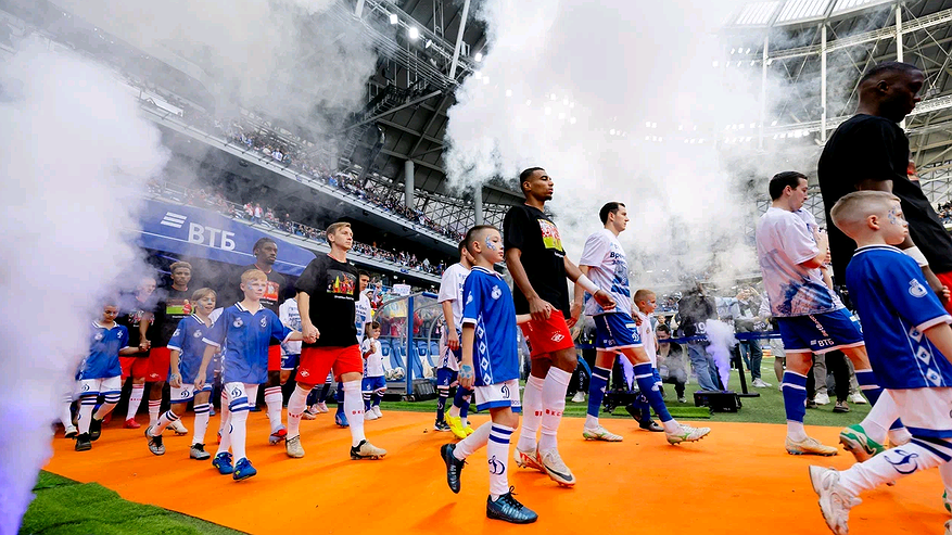 Главная картинка новости: Футболисты «Динамо» Москва провели матч в поддержку дальневосточных леопардов