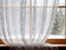 0,5 ст. на 10 л воды — и тюль белее первых подснежников: сияет чистотой, еще и складки ровные формирует