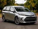 Друг взял Toyota Sienta вместо "Гранты" — свежая 7-местная японка по цене "Лады": расход всего 4 л на 100 км