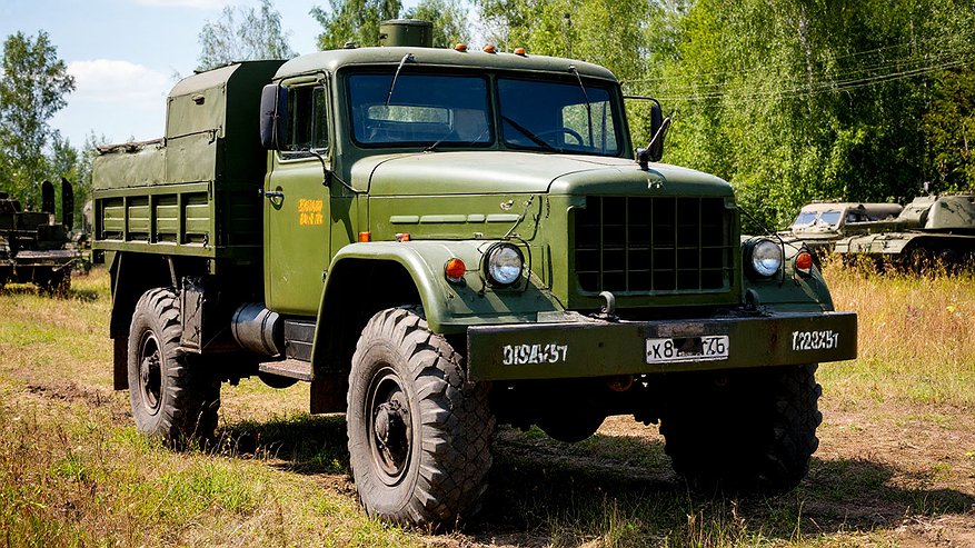 Главная картинка новости: Загадка КрАЗ-255: почему его называли «людоедом» и как он «пожирал» здоровье водителей