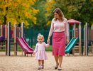 Теща требовала 1000 рублей за день с внуком, а спустя 5 лет дочь запросила 100 рублей за час ухода за матерью: реальная история одной семьи