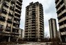 Миниатюра новости: Люди побросали личные вещи, дома и экстренно уехали: почему в Москве пустеют многоэтажки — что заставило  жильцов съехать