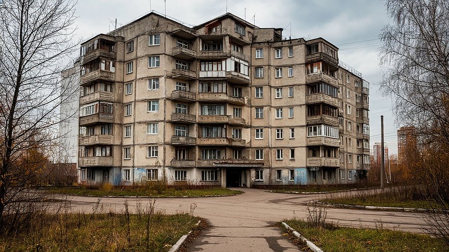 Главная картинка новости: Гостиница для элиты СССР стала заброшкой - сотни шикарных номеров и пустые машины: почему люди унеслись оттуда со всех ног