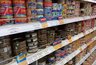 Миниатюра новости: Купили три банки тушенки в «Светофоре» — от 94 до 142 рублей: вскрыли банку и обалдели от начинки