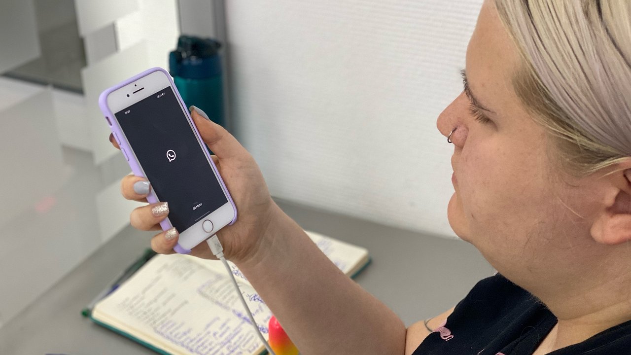 Главная картинка новости: WhatsApp сжирает память смартфона прямо сейчас: вот где прячется мусор и как его вычистить за 5 минут