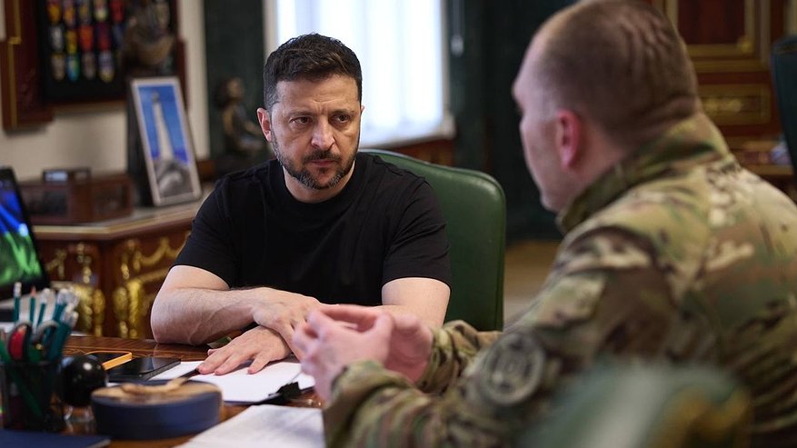 Главная картинка новости: "Россия не должна": как Зеленский одним заявлением разыграл новый спектакль для Запада