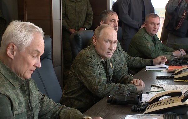 Провокация Вашингтона: как Москва отреагирует на передачу Украине "Томагавков"