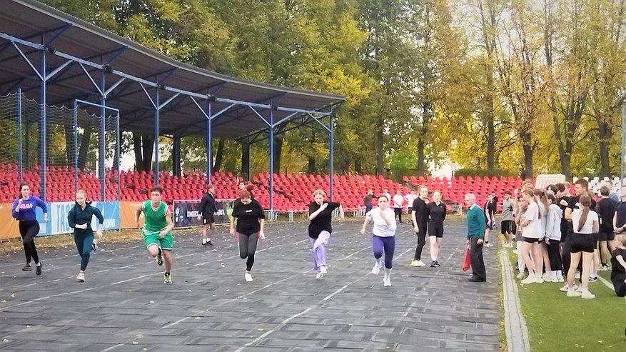 Главная картинка новости: Костромичей приглашают на "Клюквенный забег" (16+)