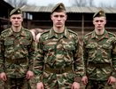 Хлеборезы, кочегары и даже свинари: кто жил сладко в суровой советской армии - срочники кайфовали