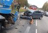 Миниатюра новости: В Костроме пьяный водитель на Volkswagen врезался в грузовик: есть пострадавшие