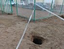 Жители Жужелино требуют ремонта разрушающейся дороги и детской площадки