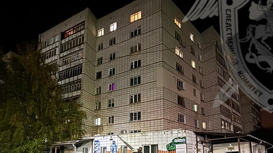 Главная картинка новости: В Костроме 4-летний мальчик выпал из окна 9 этажа и погиб