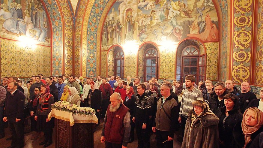 Главная картинка новости: Уникальные фрески XVII века представят в Костроме