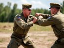 Устал смотреть, как бьют слабых. В ту ночь я разрешил ответить — и впервые увидел страх в глазах “царей”: как я боролся с дедовщиной в армии