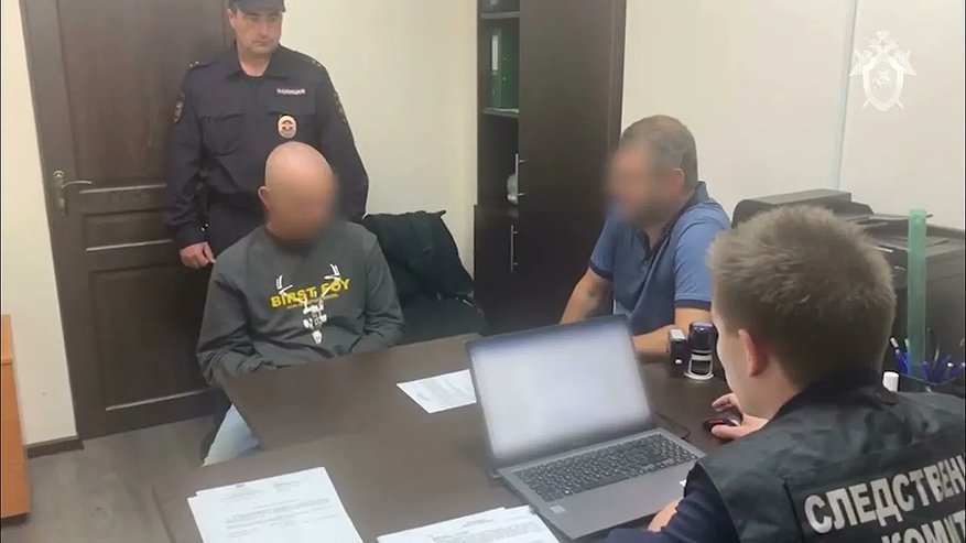 Главная картинка новости: Перелом и ожог током: в Костромской области глава фирмы предстанет перед судом за травму сотрудника
